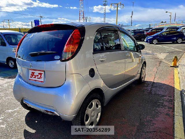Mitsubishi I 2011-01 2667017-2