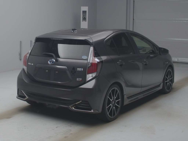Toyota AQUA 2016 629463-1