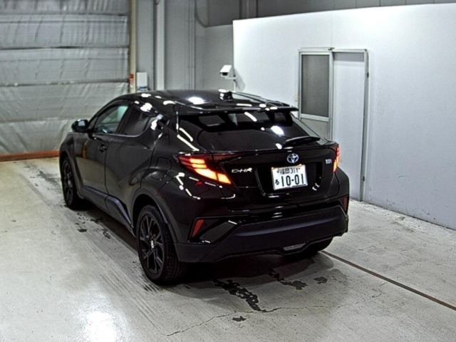 Toyota C-HR 2022 1230683-1