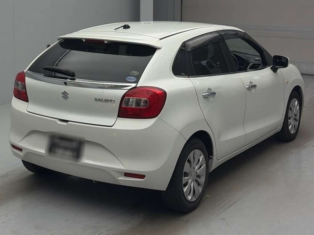 Suzuki BALENO 2017 6883101-1
