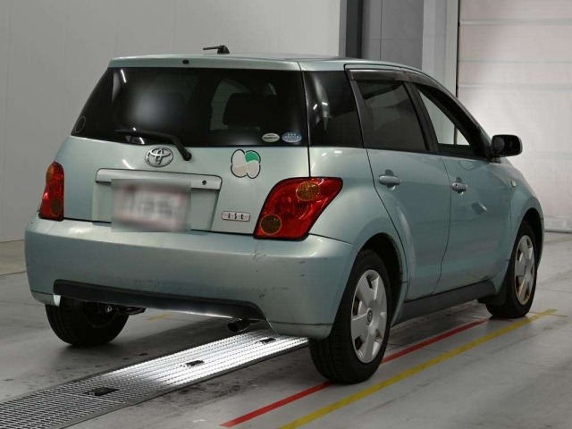 Toyota IST 2005 6877593-1