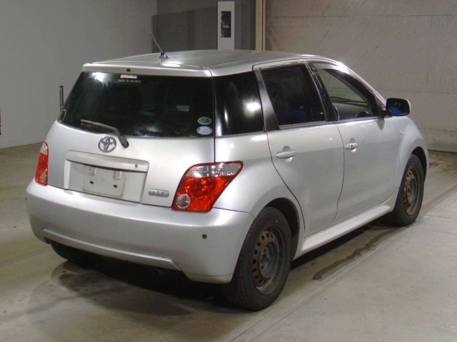 Toyota IST 2007 6877594-1