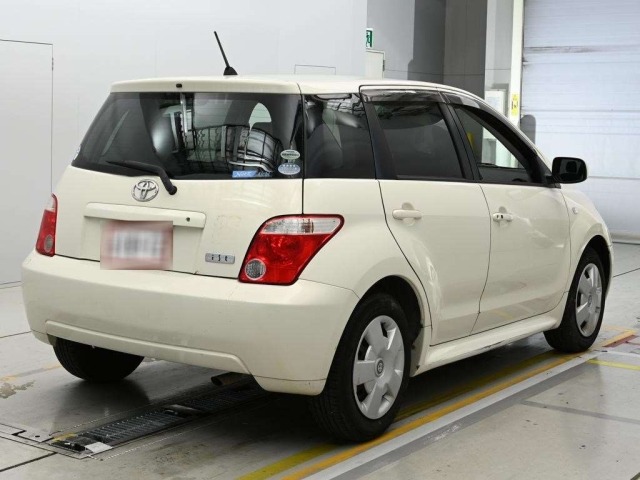 Toyota IST 2006 6877743-1