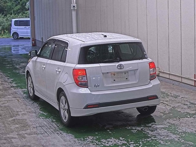 Toyota IST 2008 6966587-1