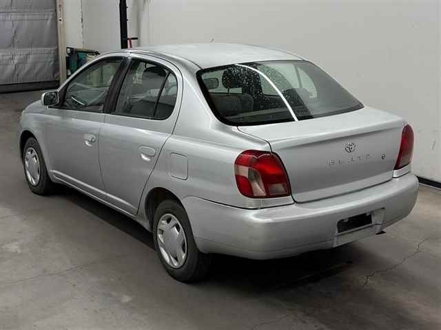 Toyota PLATZ 2001 7000806-1