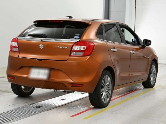 Suzuki BALENO 2017 7062061-1