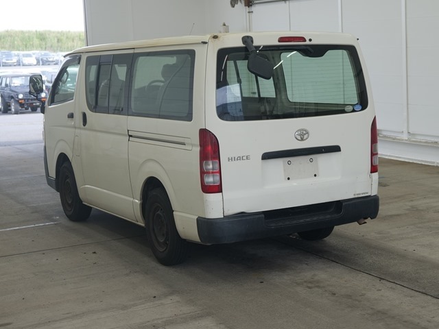 Toyota HIACE VAN 2010 7112503-1