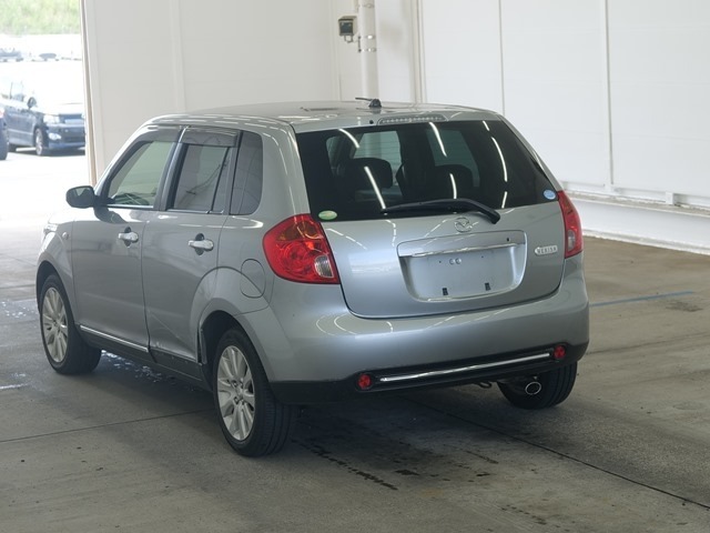 Mazda VERISA 2012 7112635-1