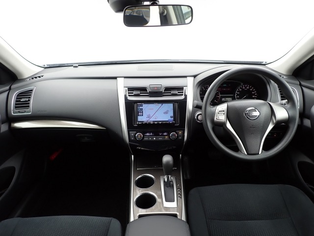 Nissan TEANA 2018 7136900-2