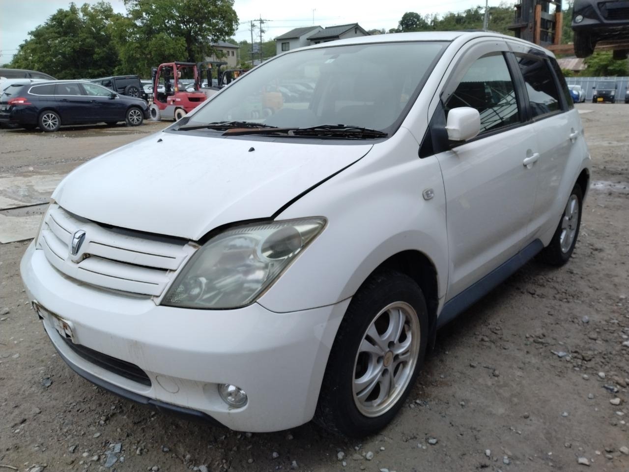 Toyota IST 2004 7163824-2