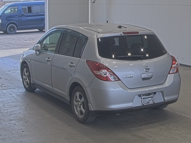 Nissan TIIDA 2011 7198220-1