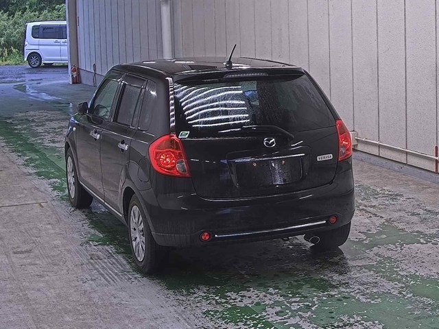 Mazda VERISA 2010 7230389-1