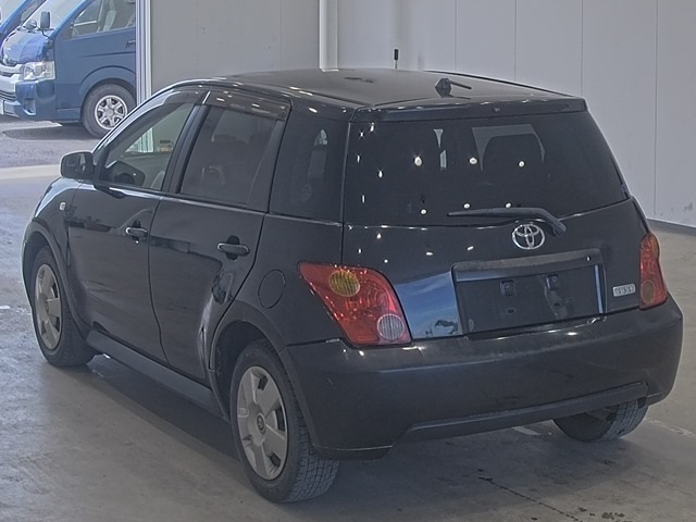 Toyota IST 2003 7240711-1