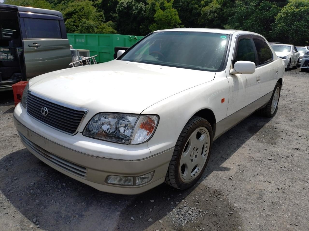 Toyota CELSIOR 1997 7303843-2