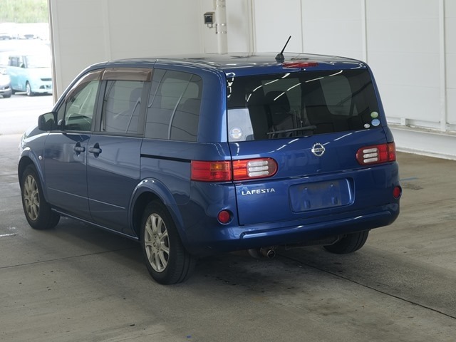 Nissan LAFESTA 2011 7354929-1