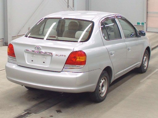 Toyota PLATZ 2002 7384483-1