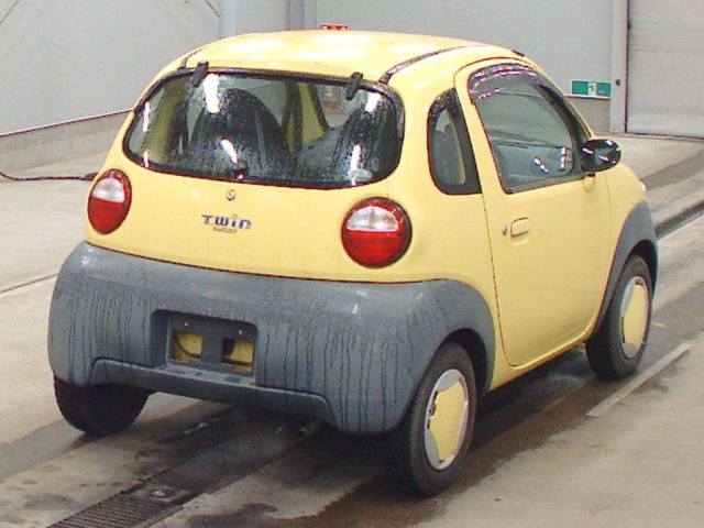 Suzuki TWIN 2004 7379171-1