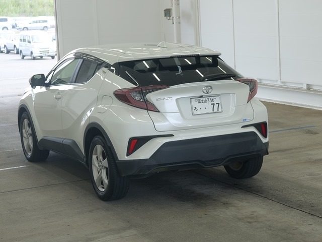 Toyota C-HR 2018 7482146-1