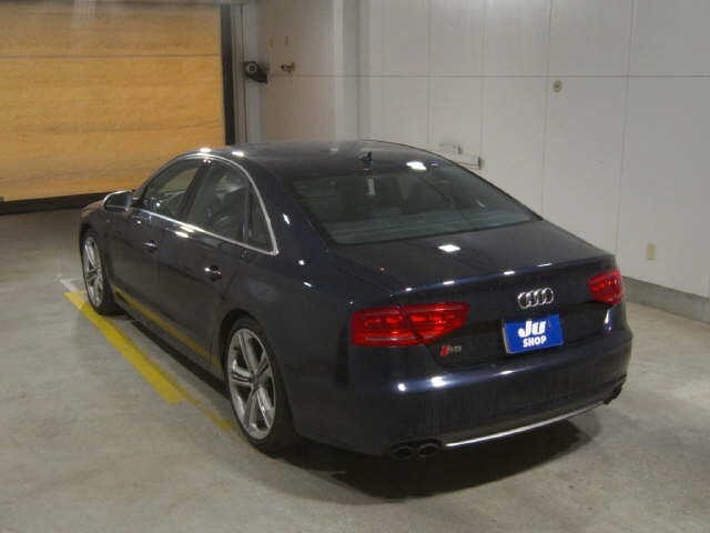 Audi S8 2013 7480362-1