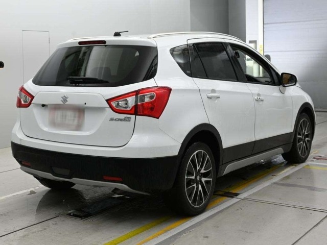 Suzuki SX4 2017 7568971-1