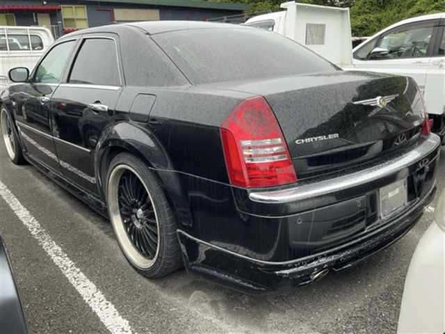 Chrysler 300C 2005 7587798-1