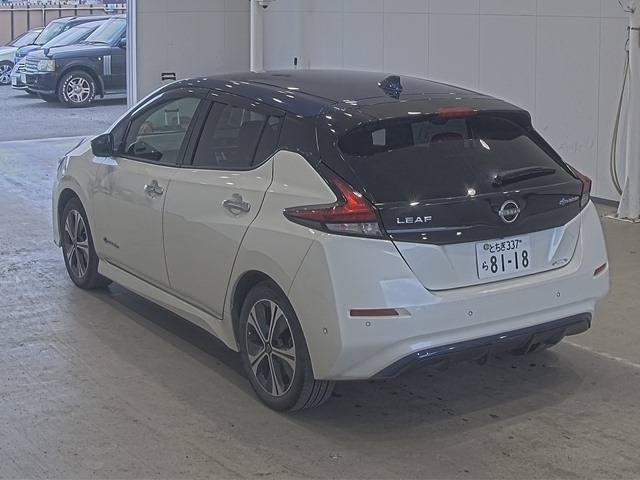 Nissan LEAF 2021 7622044-1