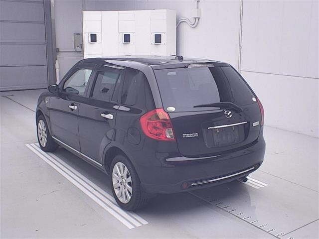 Mazda VERISA 2010 7641356-1