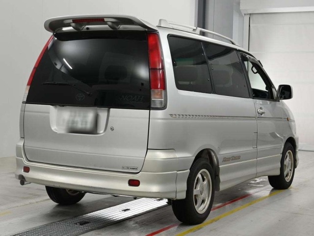 Toyota LITEACE NOAH 1999 7668924-1