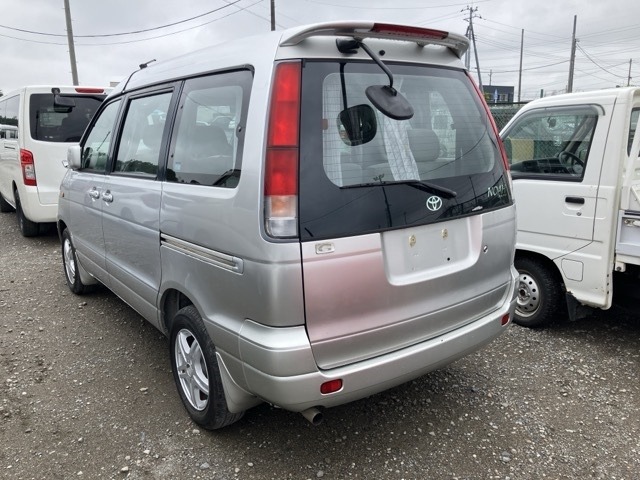 Toyota LITEACE NOAH 2001 7668925-1