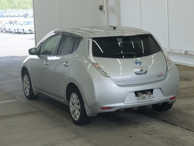 Nissan LEAF 2016 7738425-1