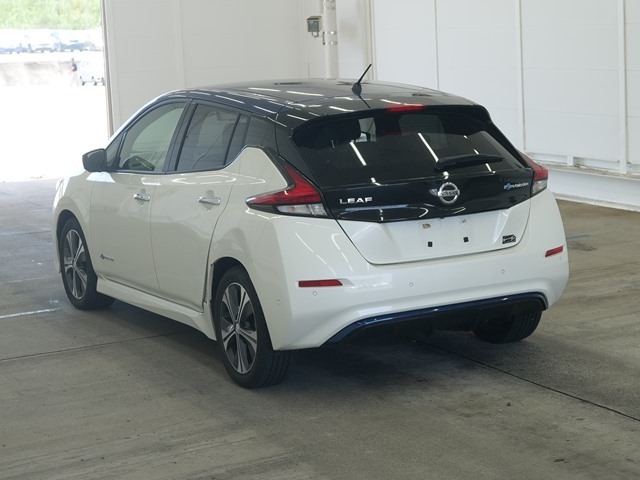 Nissan LEAF 2018 7910834-1