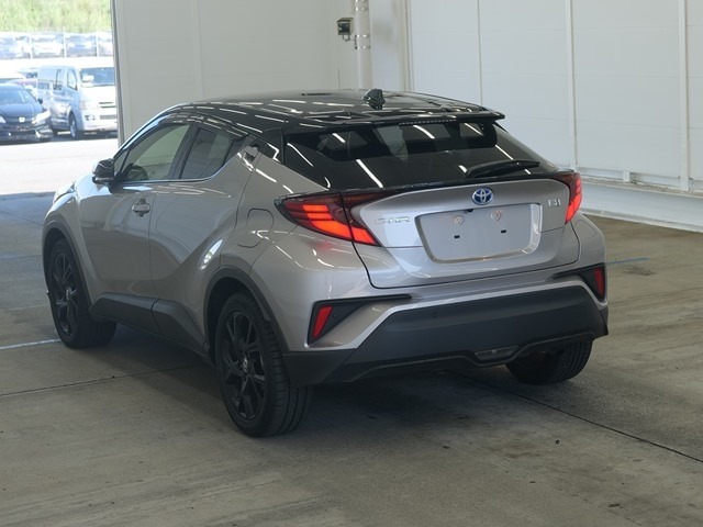 Toyota C-HR 2022 7936163-1