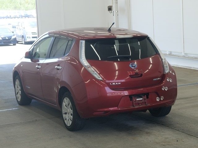 Nissan LEAF 2013 7933220-1