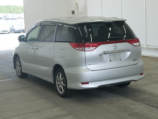 Toyota ESTIMA 2010 8032359-1
