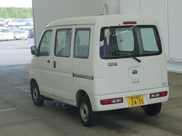 Toyota PIXIS VAN 2013 8032669-1