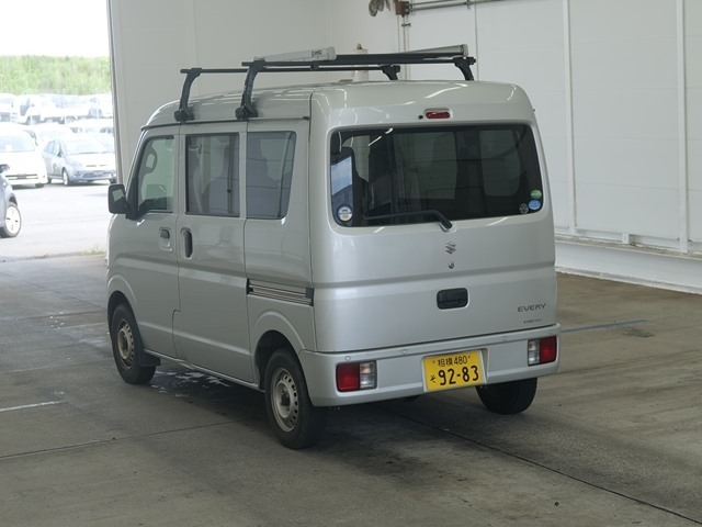 Suzuki EVERY 2020 8042362-1