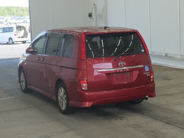 Toyota ISIS 2010 8044993-1