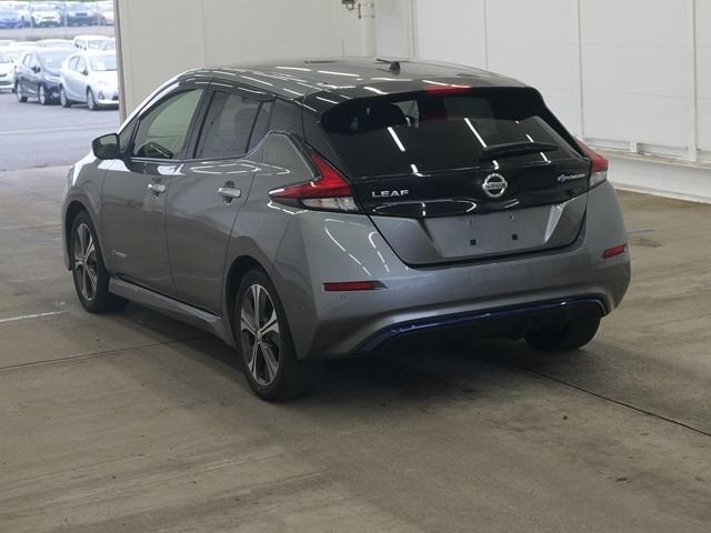 Nissan LEAF 2018 8116650-1