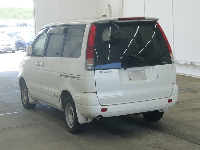 Toyota LITEACE NOAH 2001 8143200-1