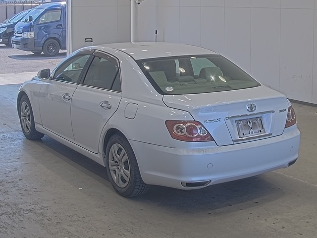 Toyota MARK X 2007 8228305-1