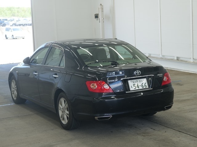 Toyota MARK X 2005 8228363-1