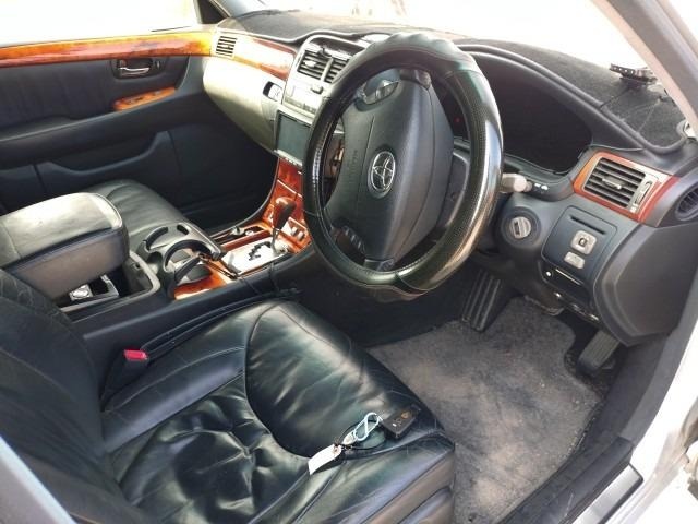 Toyota CELSIOR 2003 8273084-1