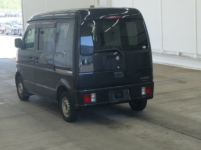 Suzuki EVERY 2012 8307105-1