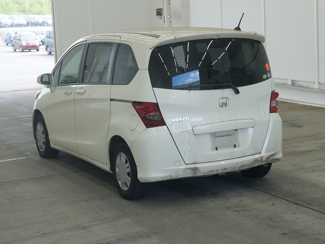 Honda FREED 2009 8306759-1