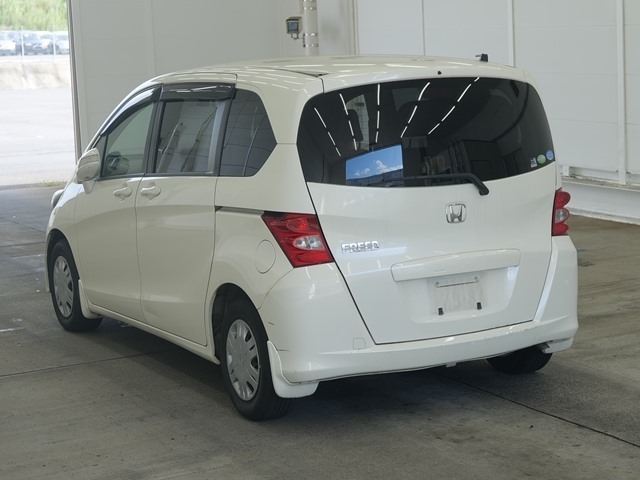 Honda FREED 2009 8306760-1