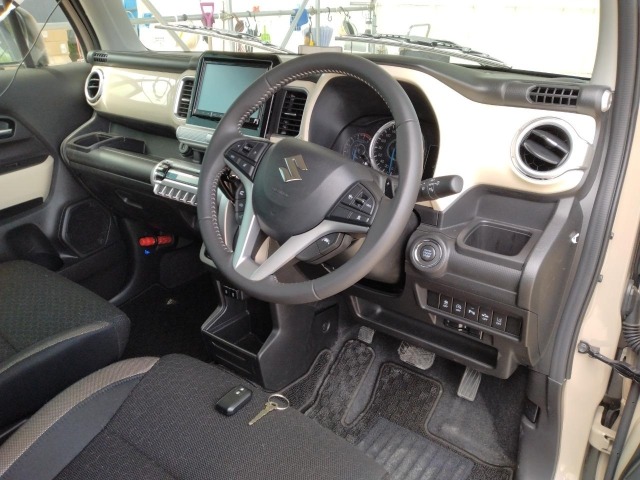Suzuki X BEE 2023 8296230-1
