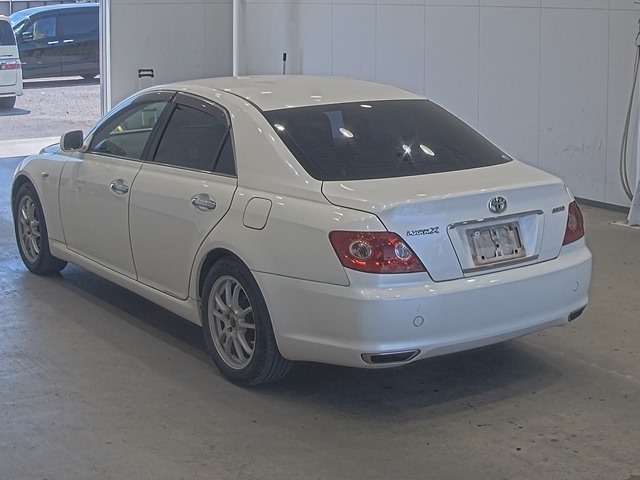 Toyota MARK X 2005 8316528-1