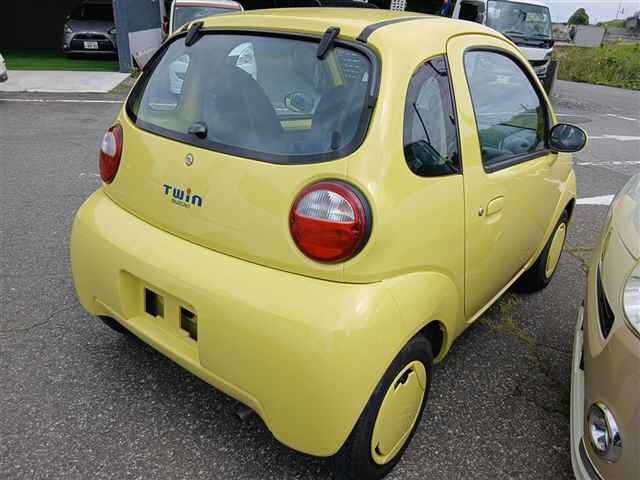 Suzuki TWIN 2003 8321329-1