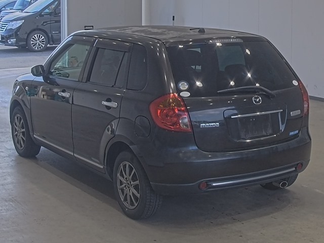 Mazda VERISA 2009 8311105-1