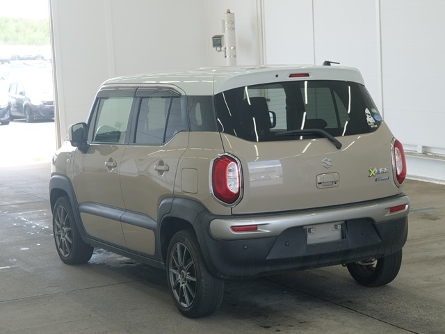 Suzuki X BEE 2018 8331328-1